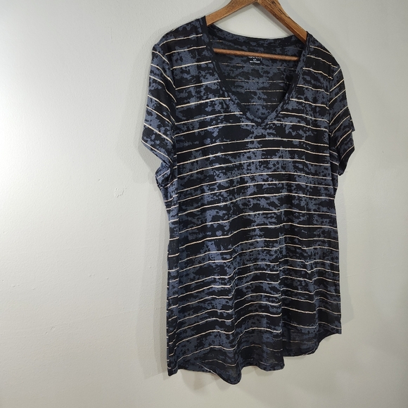 Willow Bay size 2X high low hem - Picture 2 of 8